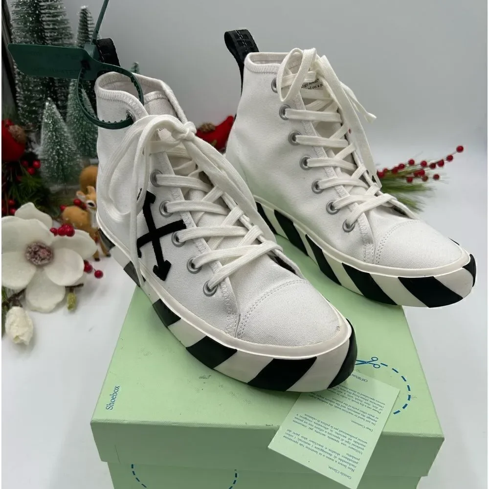 Men’s off-white mid top vulcanize sneaker size 40